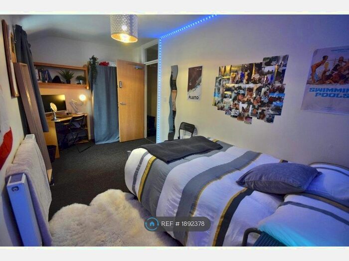 9 Bedroom Terraced House To Rent In Miskin Street, Cardiff, CF24