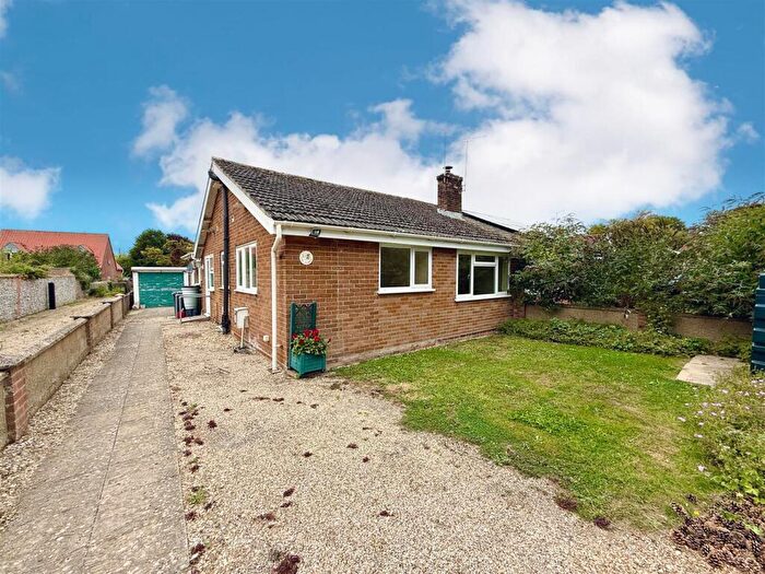 2 Bedroom Semi-Detached Bungalow For Sale In The Paddock, Happisburgh, NR12