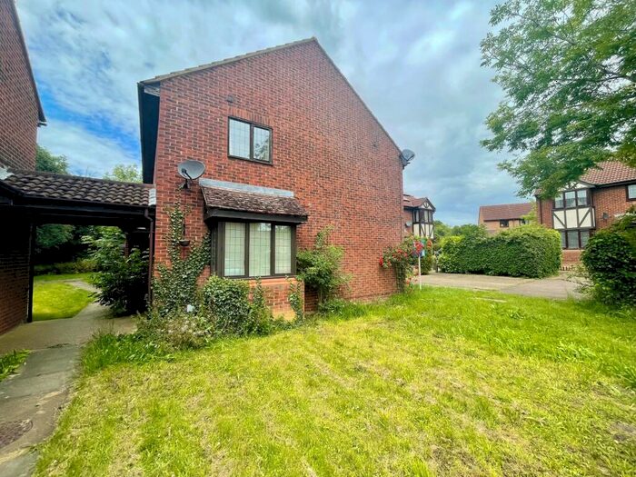 2 Bedroom Terraced House To Rent In Tamar Close, St. Ives, PE27