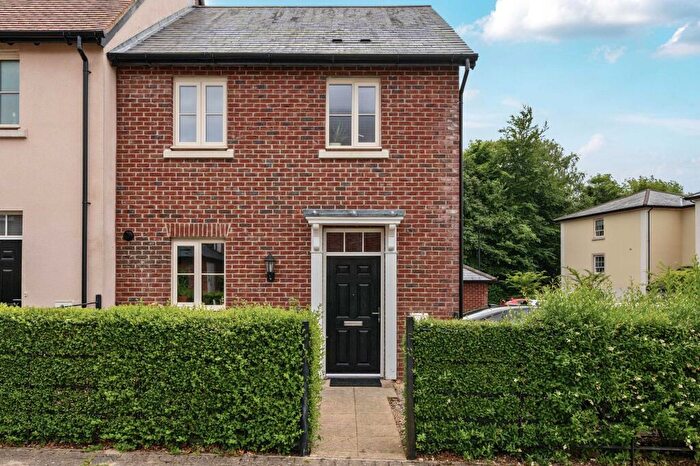 3 Bedroom End Of Terrace House For Sale In Manor Road, Winchester, SO22