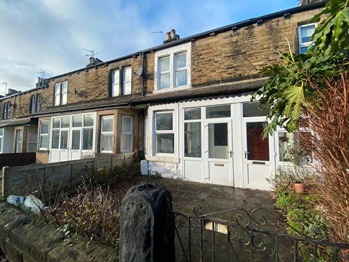 2 Bedroom Terraced House To Rent In Mayfield Grove, Harrogate, HG1
