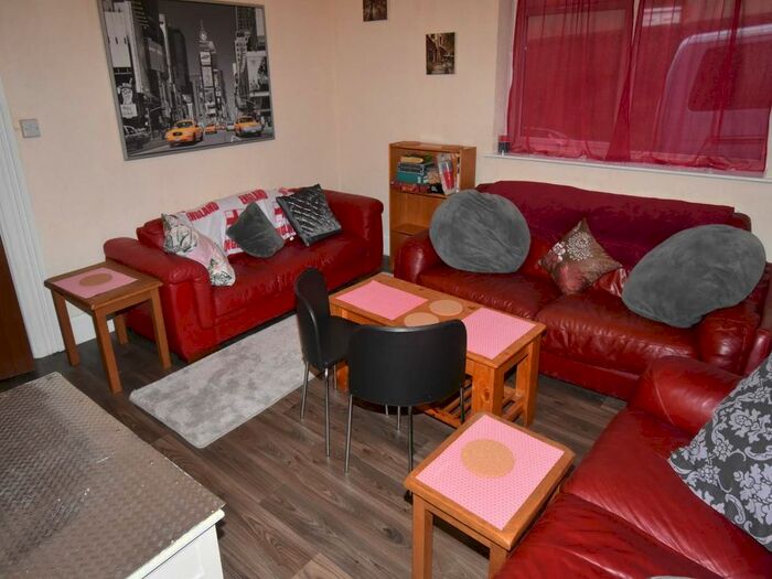 10 Bedroom Property To Rent In Eaton Crescent, Uplands, Swansea, SA1