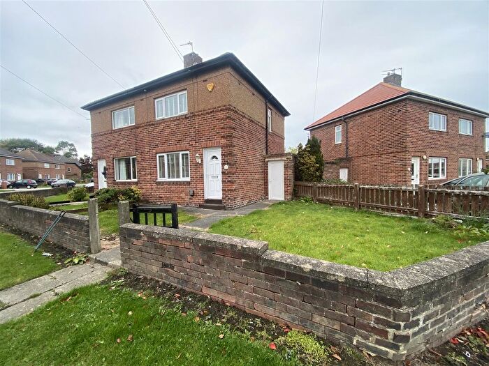 2 Bedroom Semi-Detached House For Sale In Seaburn View, New Hartley, Whitley Bay, NE25