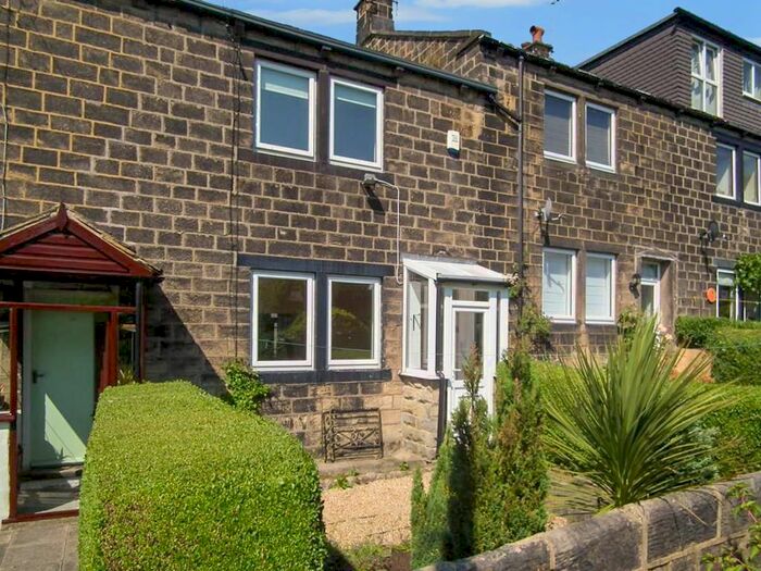 3 Bedroom Terraced House To Rent In North Street, Rawdon, Leeds, LS19