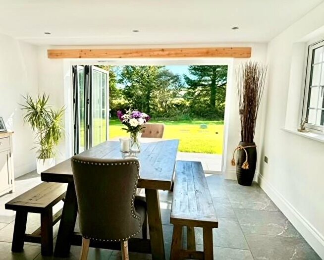 4 Bedroom Detached House For Sale In Penhalurick, Redruth, TR16