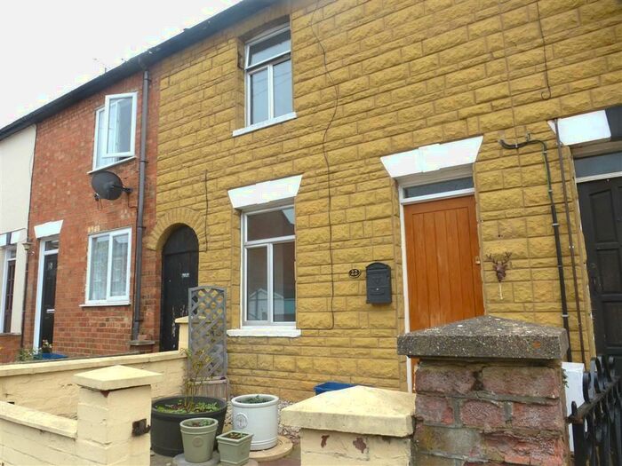 2 Bedroom House To Rent In Thompson Street, New Bradwell, Milton Keynes, MK13