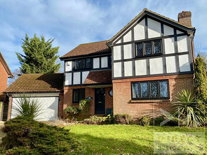 4 Bedroom Detached House To Rent In Grey Alders, Banstead, SM7