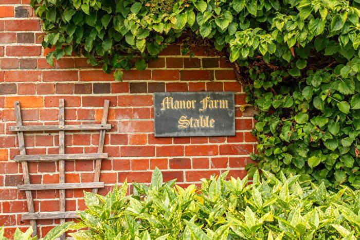 3 Bedroom Cottage For Sale In Manor Farm Stable, Manor Yard Brixton Deverill, BA12
