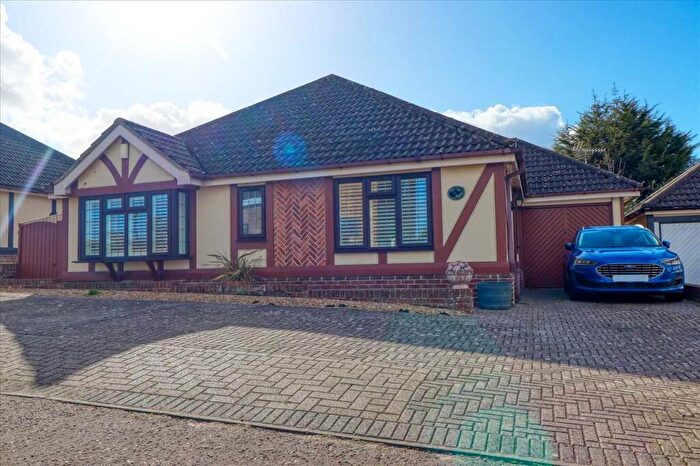 3 Bedroom Bungalow For Sale In Sladburys Lane, Holland On Sea, CO15