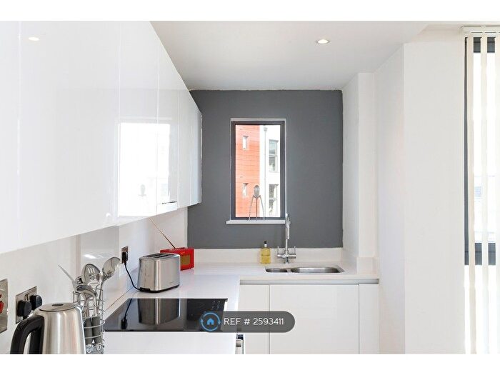 1 Bedroom Flat To Rent In Thomas House, Brighton, BN1