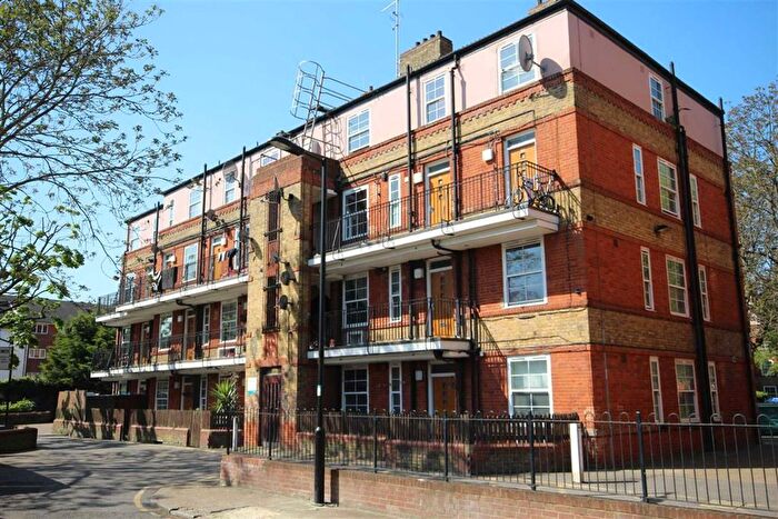 3 Bedroom Flat To Rent In Vauban Estate, Bermondsey, SE16