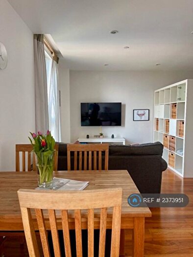 1 Bedroom Flat To Rent In The Hayes, Cardiff, CF10