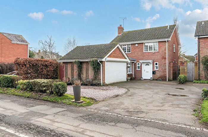 4 Bedroom Detached House For Sale In Mill Lane, Greens Norton, Northamptonshire, NN12