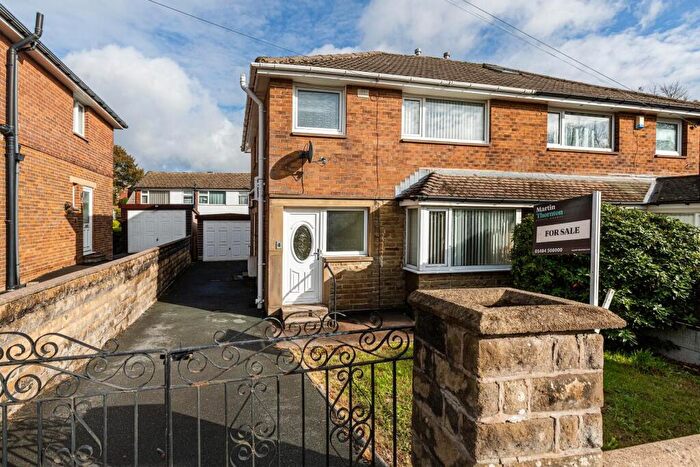 3 Bedroom Semi-Detached House To Rent In Cornfield Avenue, Oakes. Huddersfield, HD3