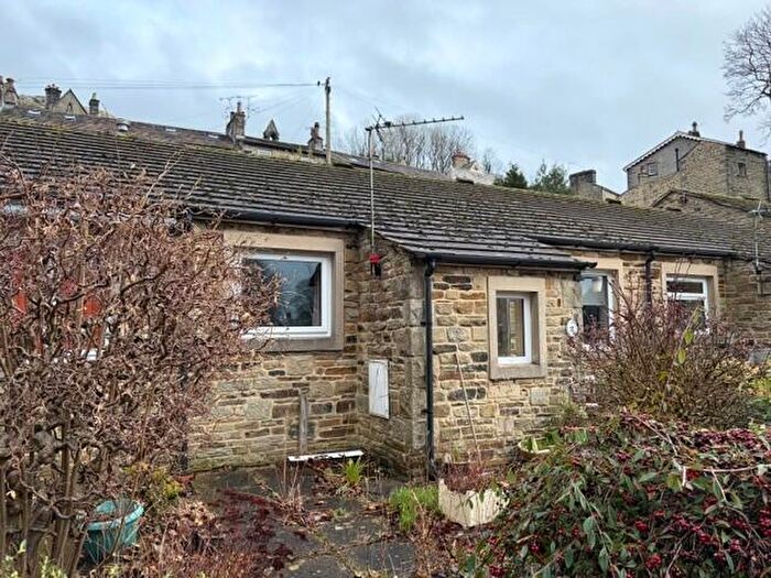 2 Bedroom Bungalow For Sale In Cragdale Gardens, Settle, North Yorkshire, BD24