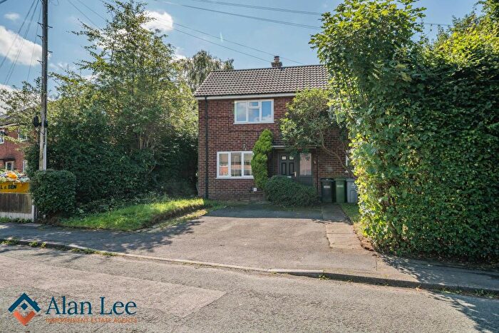 3 Bedroom End Of Terrace House For Sale In Brocklehurst Avenue, Macclesfield, SK10