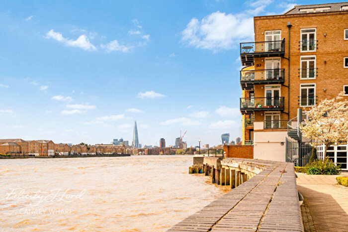 1 Bedroom Apartment For Sale In Dunbar Wharf, Narrow Street, London, E14