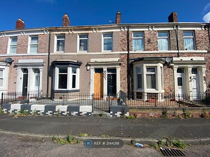 2 Bedroom Flat To Rent In Affleck Street, Gateshead, NE8