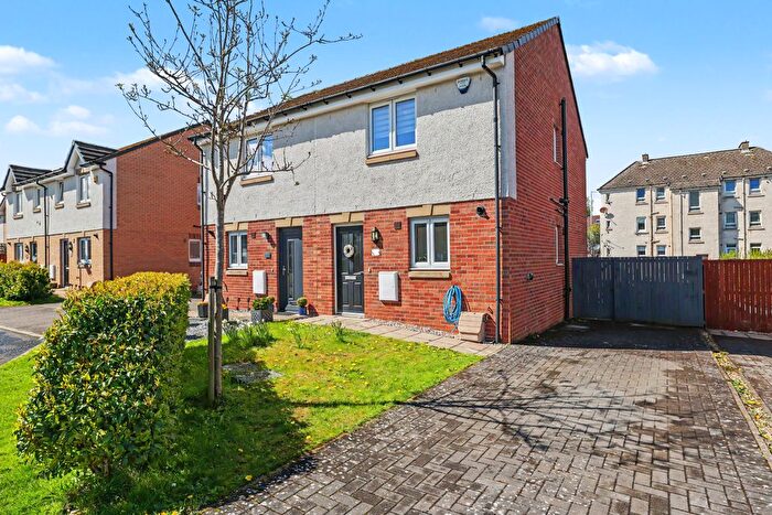 2 Bedroom Semi-detached House For Sale In Lindores Drive, Stepps, Glasgow, G33