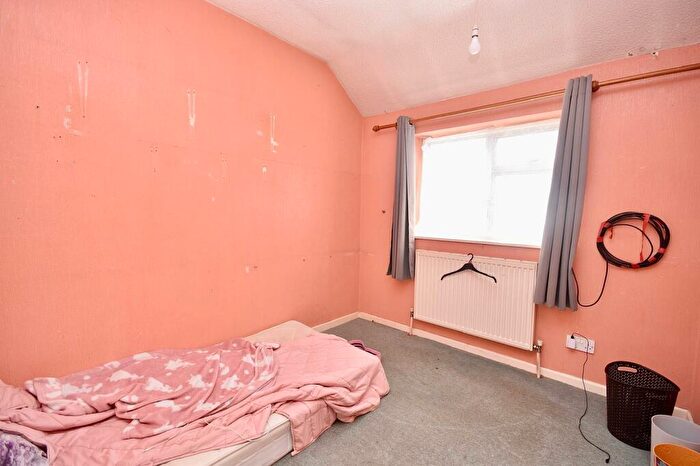 3 Bedroom Terraced House For Sale In Highfield Road, Leighton Buzzard, LU7