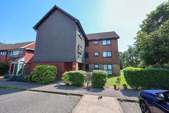 1 Bedroom Flat For Sale In Ryeland Close, West Drayton, UB7