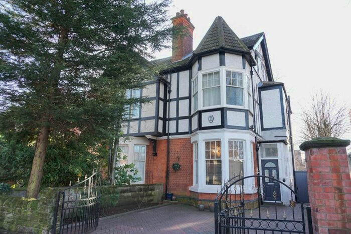 5 Bedroom Semi-Detached House To Rent In Tavistock Drive, Mapperley Park, Nottingham, NG3