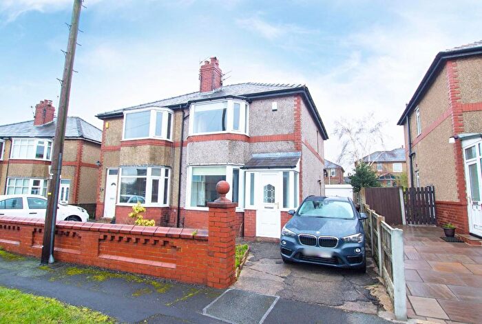 2 Bedroom Property To Rent In Springfield Avenue, Blackburn, BB2