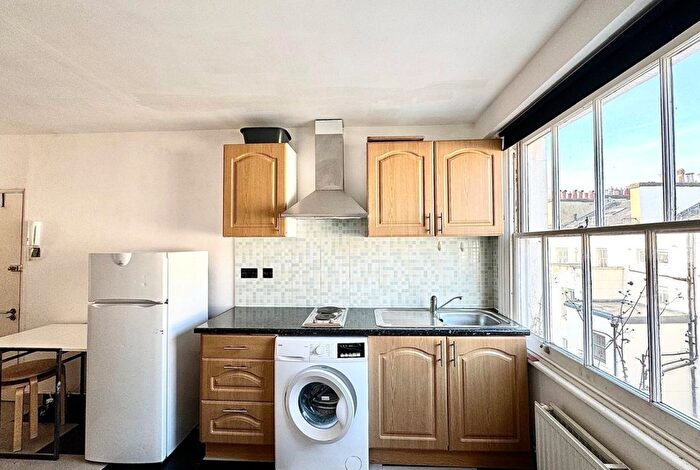 Studio To Rent In Cleveland Square, London, W2