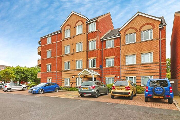 2 Bedroom Flat For Sale In Queens Road, Southport, PR9