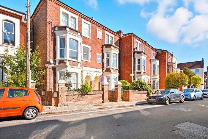 2 Bedroom Apartment To Rent In Nelson Road, Southsea, PO5