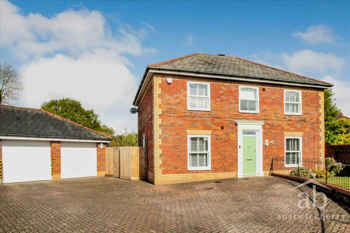 4 Bedroom Detached House To Rent In Larkhill Rise, Ipswich, IP4
