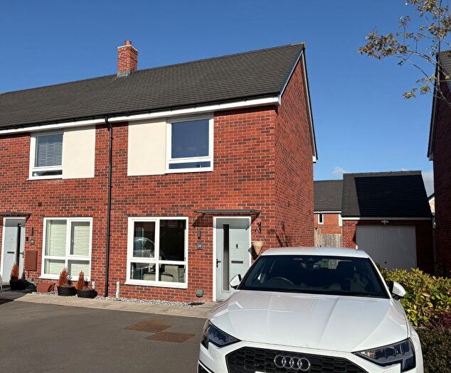 2 Bedroom Semi-detached House For Sale In Wellum Street, Lighthorne Heath, Leamington Spa, CV33