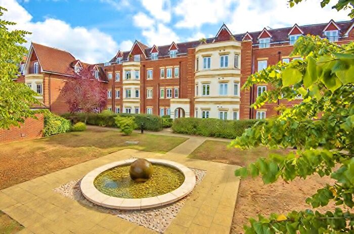 2 Bedroom Property To Rent In London Road, Guildford, Surrey, GU1