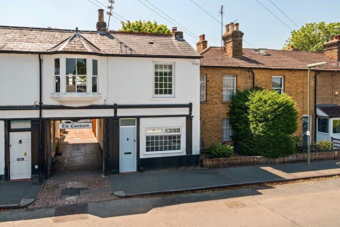 2 Bedroom Detached House For Sale In St. Marys Road, Weybridge, KT13