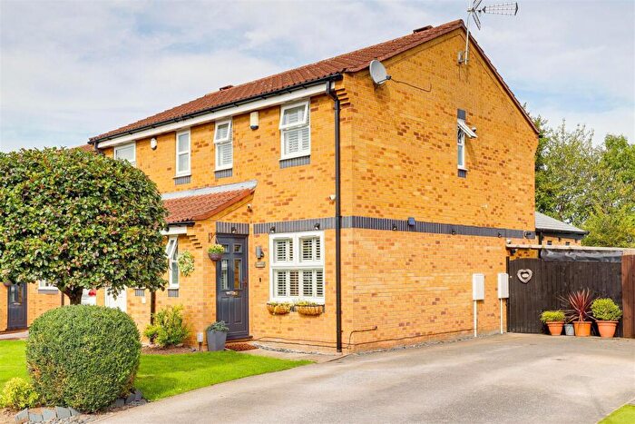 2 Bedroom Semi Detached House For Sale In Cottage Meadow, Colwick, Nottinghamshire, NG4