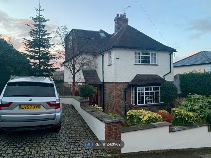 5 Bedroom Detached House To Rent In Upper Bridge Road, Redhill, RH1