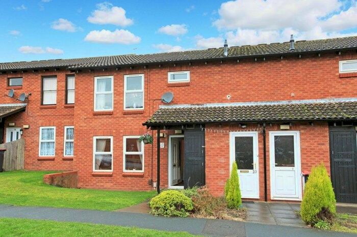 2 Bedroom Flat To Rent In Snedshill Way, Snedshill, Telford, TF2