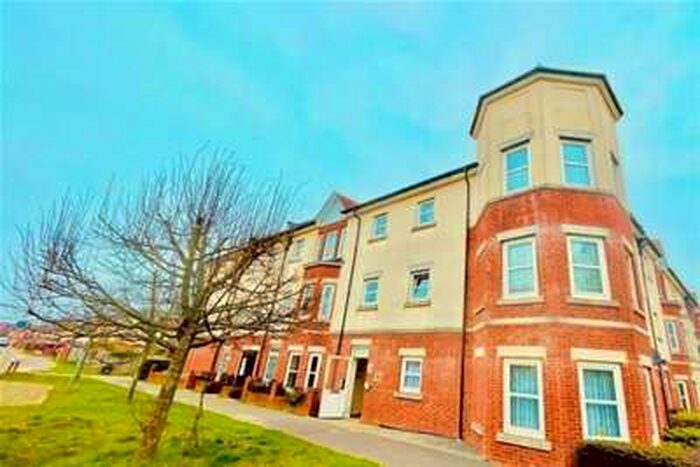 2 Bedroom Flat To Rent In Chatfield House, Eastleigh, SO50
