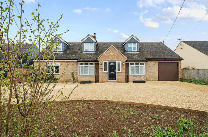 3 Bedroom Detached House For Sale In Cottage Road, Stanford In The Vale, Faringdon, Oxfordshire, SN7