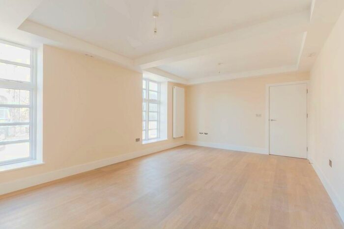 1 Bedroom Flat To Rent In High Street, Hornsey, London, N8
