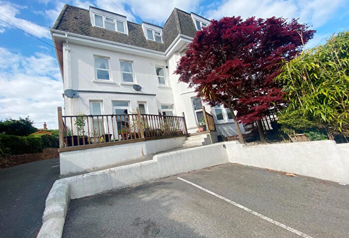 2 Bedroom Flat To Rent In Churchill Lodge, Alumdale Road, Bournemouth, Dorset, BH4