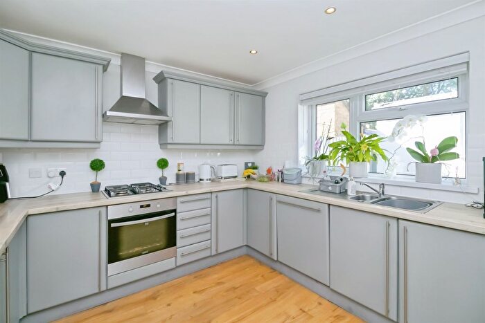 3 Bedroom Terraced House For Sale In Dawan Close, Barry, CF62