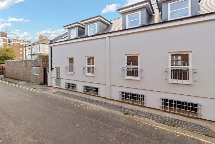 2 Bedroom Property To Rent In Wish Road, Eastbourne, BN21