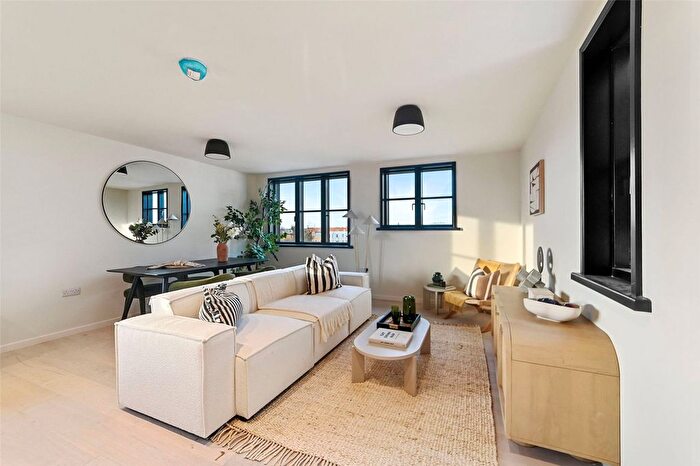 2 Bedroom Flat For Sale In Harley Court, Wanstead, London, E11