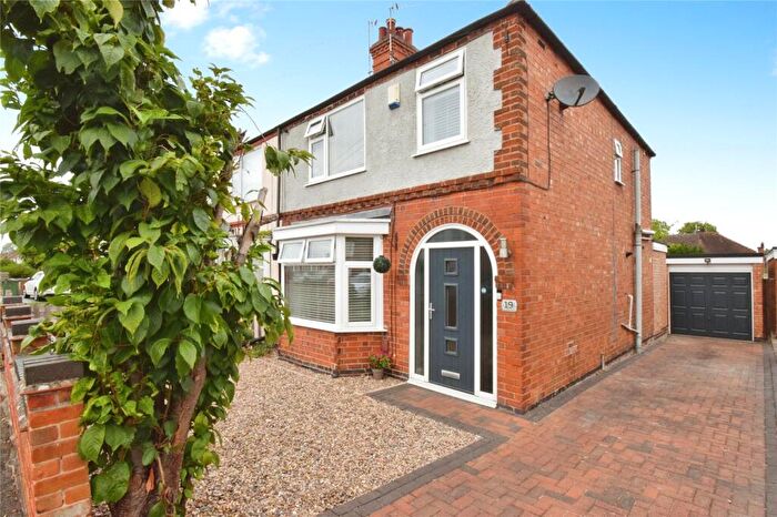 3 Bedroom Semi-Detached House For Sale In Burleigh Avenue, Wigston, Leicestershire, LE18