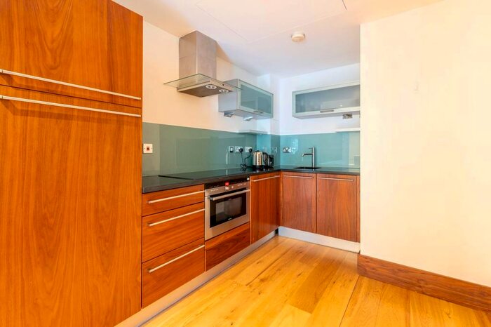 1 Bedroom Flat To Rent In Baker Street, Marylebone, London, NW1