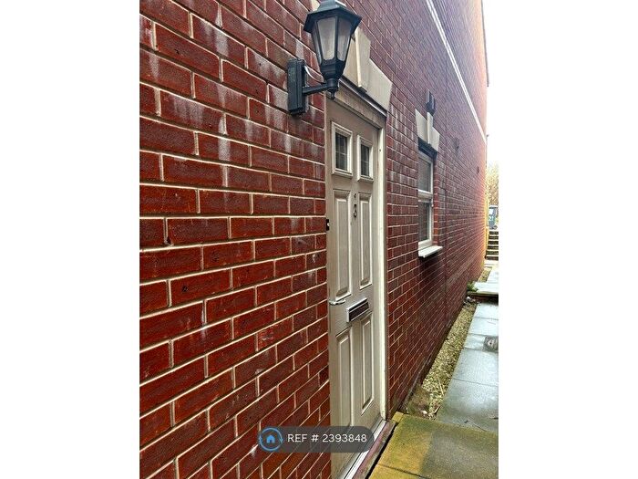 1 Bedroom Semi-Detached House To Rent In Stonegate Mews, Doncaster, DN4