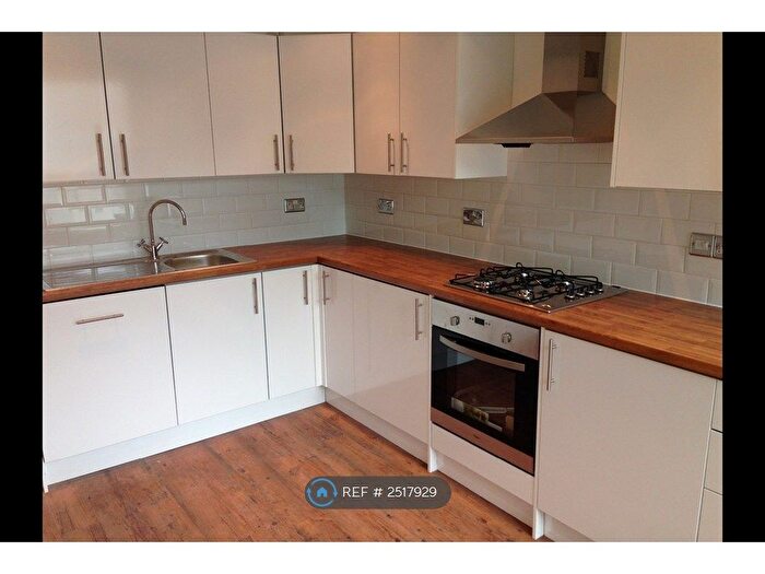 4 Bedroom Maisonette To Rent In Angelina House, London, SE15
