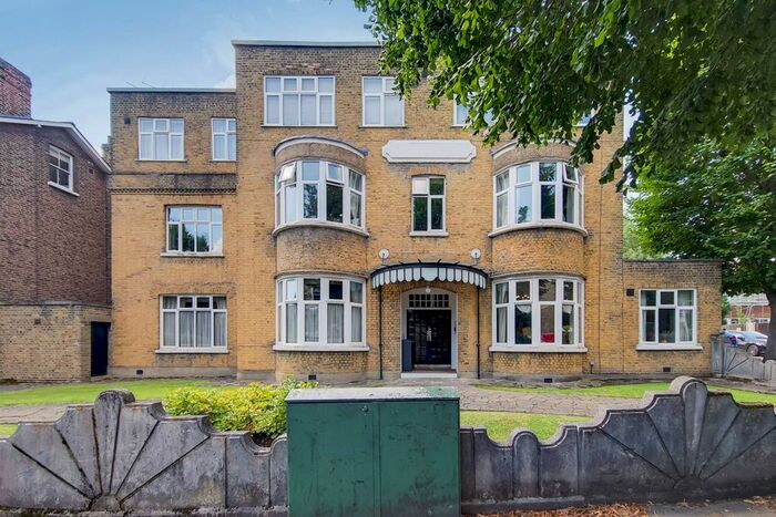 2 Bedroom Flat To Rent In Eaton Rise, Ealing Broadway, London, W5