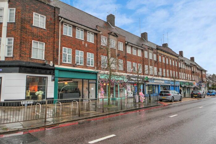 2 Bedroom Maisonette To Rent In Lyttelton Road, London, N2